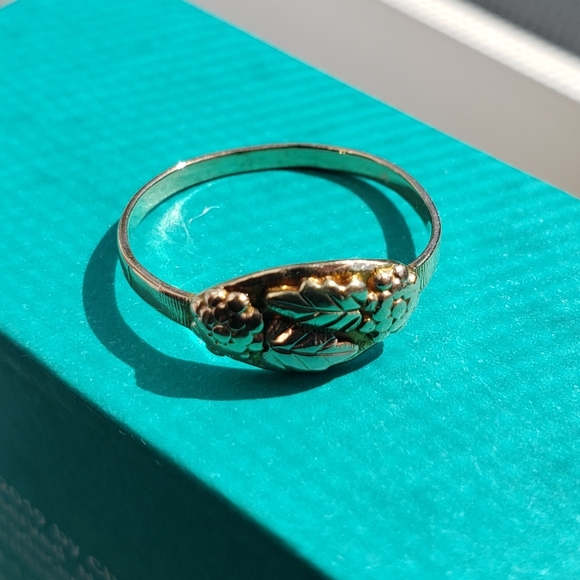 Sold 10k black hills ring - Picture 4 of 4